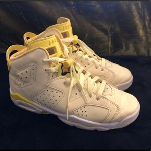 Vintage Yellow Floral Air Jordan’s Size 7